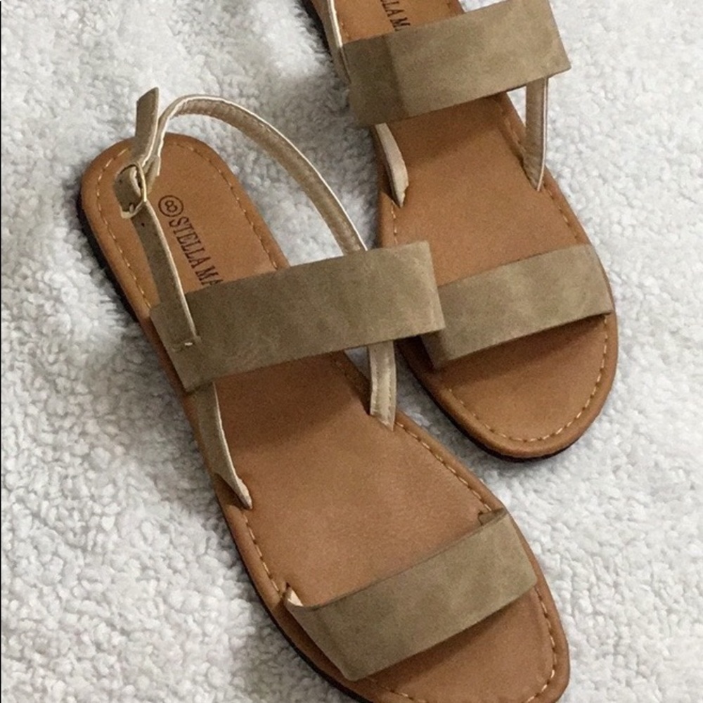 Sandals - Picture 2 of 4
